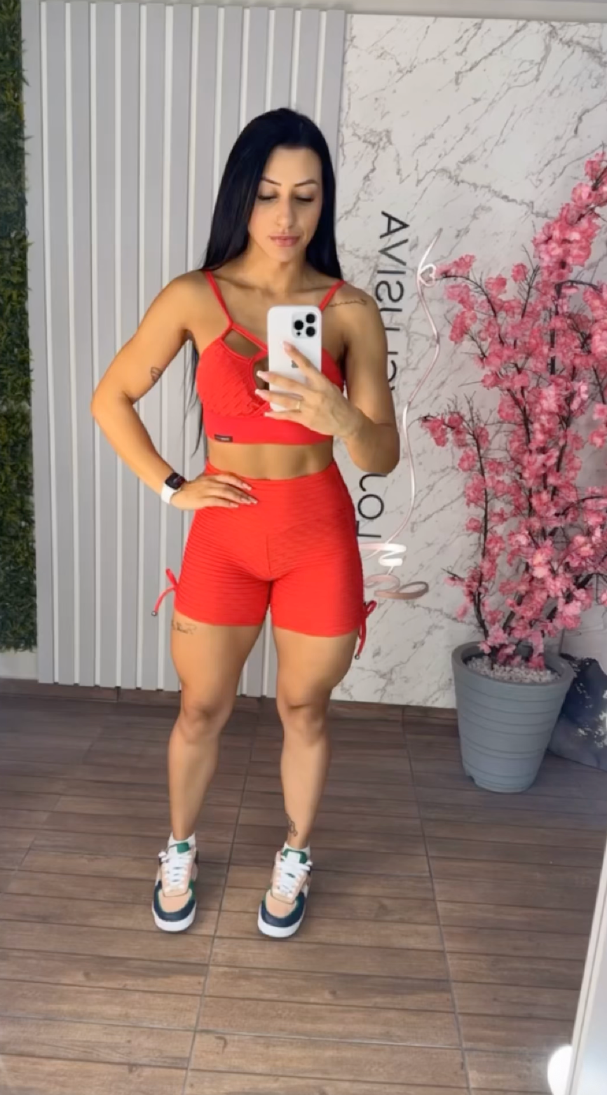 Cropped + Short Carol